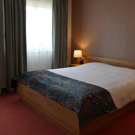 Au Relais De L'Ill Hotel Sermersheim Eksteriør billede