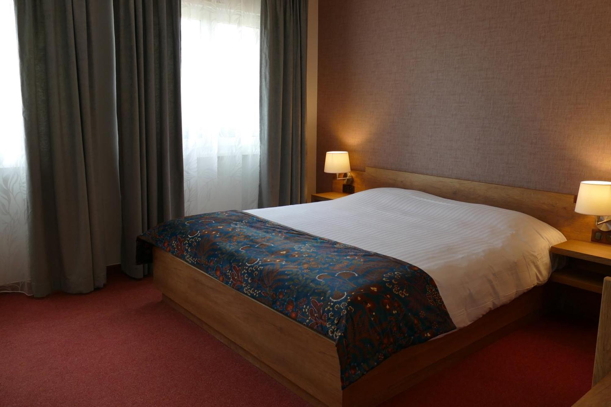 Au Relais De L'Ill Hotel Sermersheim Eksteriør billede